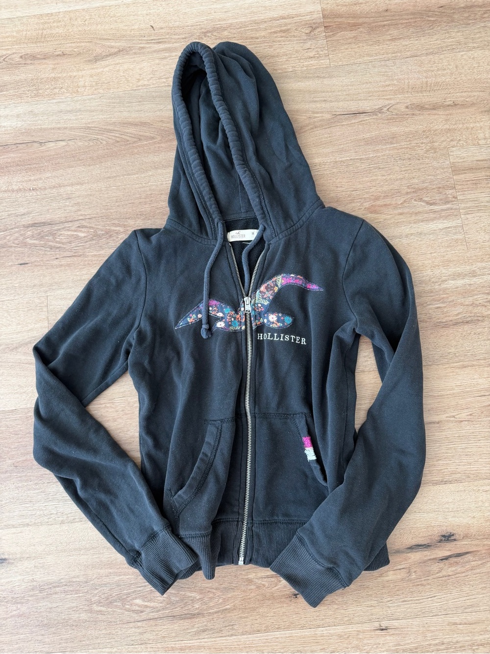 Early 2000s Hollister Black Girls' Zip Hoodie with Multicolor Floral Seagull
